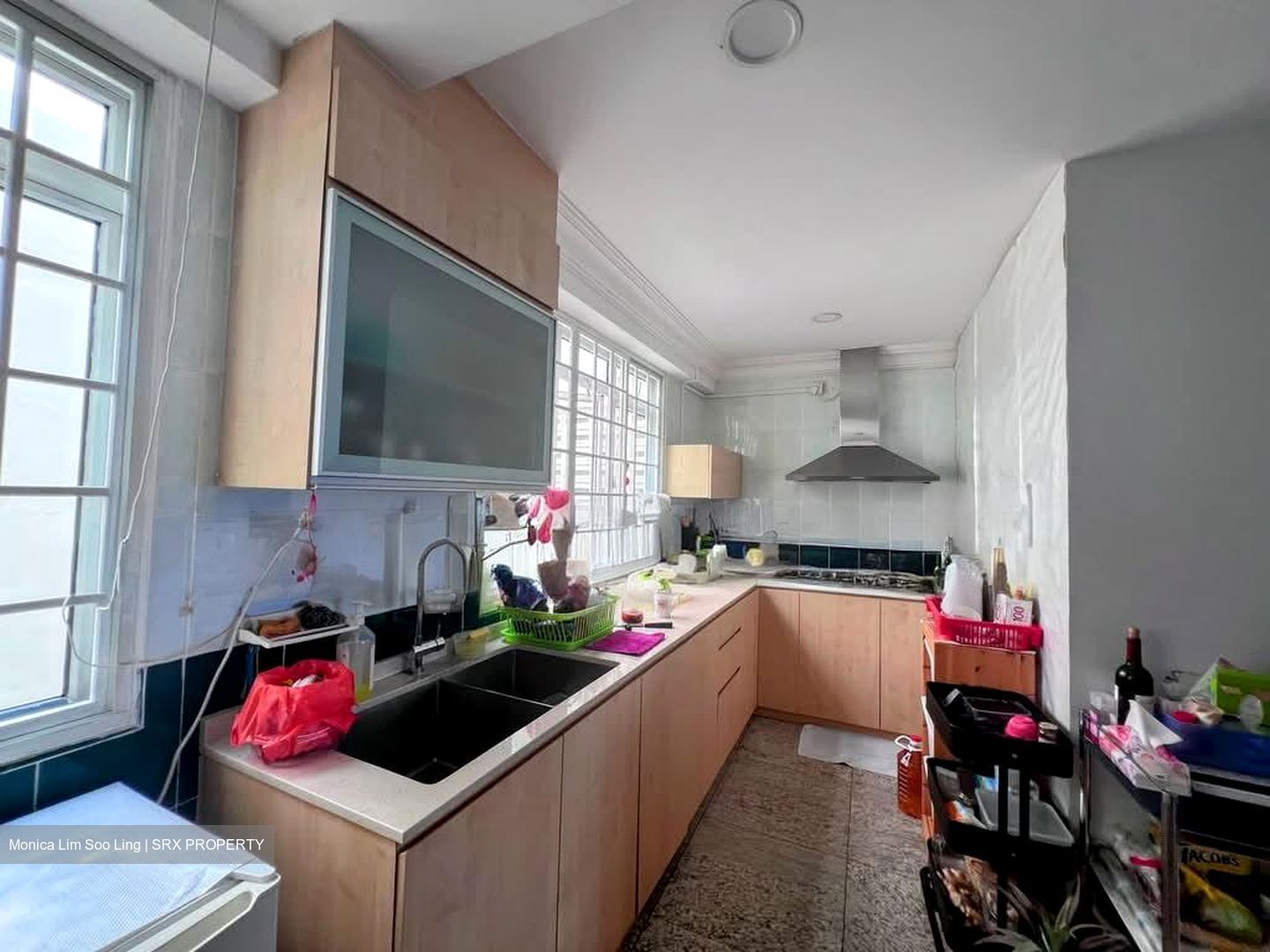 City Plaza (D14), Apartment #585651381
